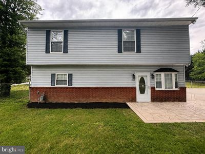 7820 Ridge Rd