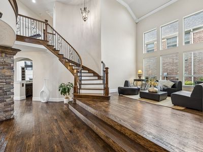 2192 Hidalgo Ln
