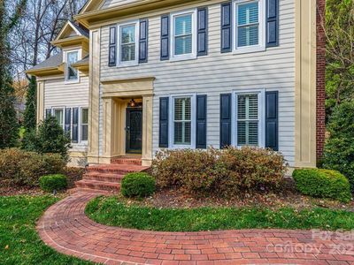 560 20th Avenue Ct NW