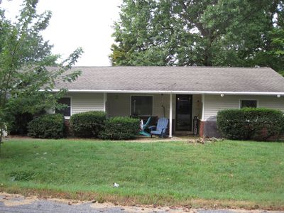 913 Peony Dr