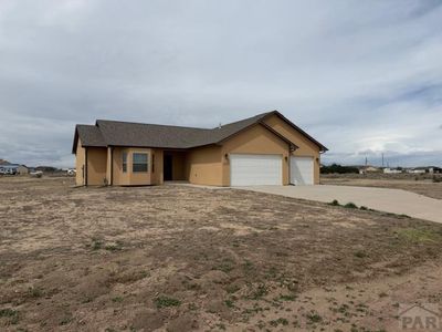 657 N Chaparral Dr
