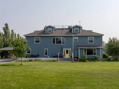242 W Platte