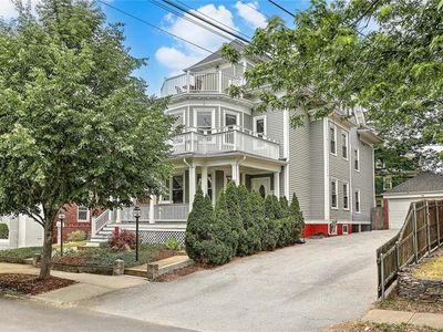 150 Irving Ave #3