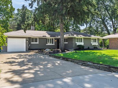 2719 Lakewood Dr