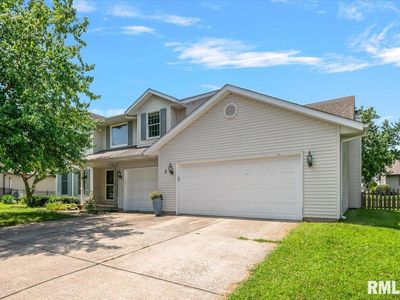 8 Abbey Ct