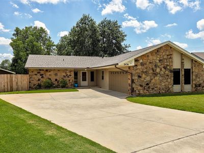 2436 SW 99th St