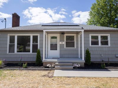 Property at 33 Meadow Ln, Dubuque, IA