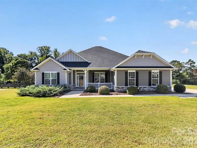 245 Glenwood Dr