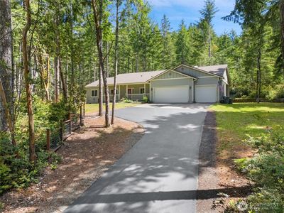300 E Hillside Drive