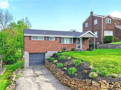 533 Moore Ave