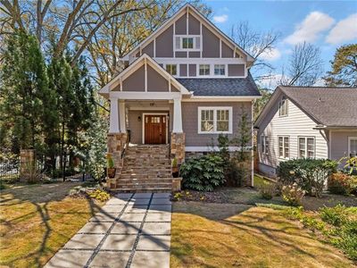 1131 Rosedale Dr NE
