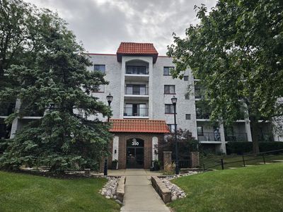 350 Plum Creek Dr APT 305