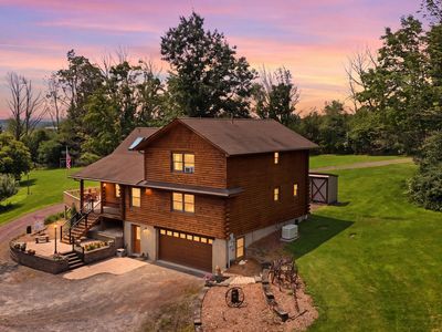 1539 Upper Woods Rd