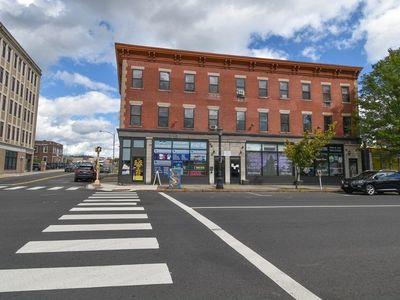 181-187 Chestnut St
