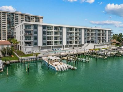 415 Island Way Unit 311