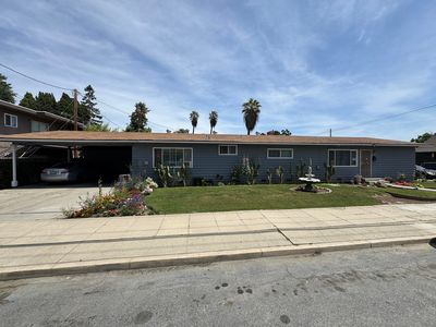 704 N Floral Street