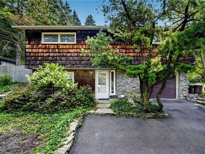 112 Mansfield Dr