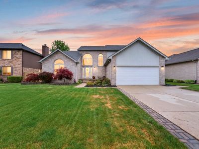 30098 Fairfield Dr
