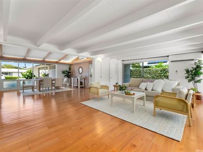 1081 Makaiwa St