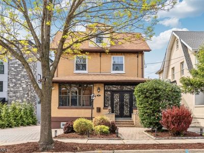 50 Spruce Ave