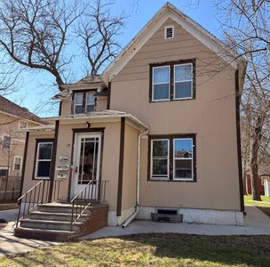 Property at 19 8th Ave SW, Aberdeen, SD