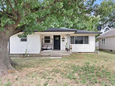 210 Goode Ave
