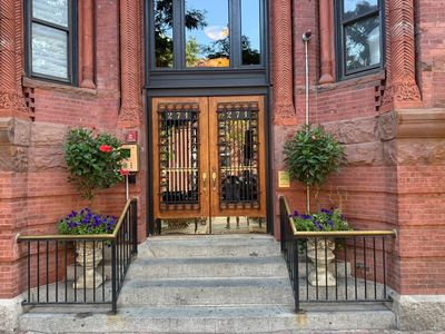 271 Dartmouth St APT 2F