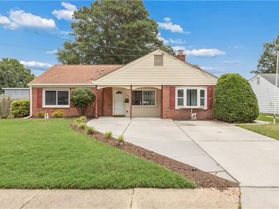 702 Essex Park Dr