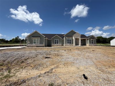 2472 Eastridge Blvd