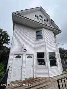115 Corson Ave