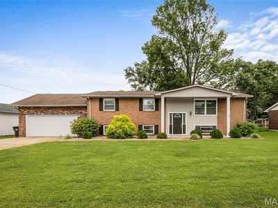 2024 Diane Dr