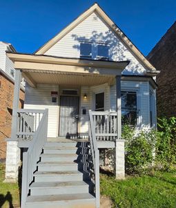 7651 S Langley Ave