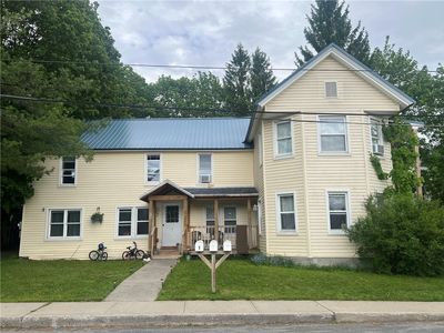 6 Roosevelt Ave