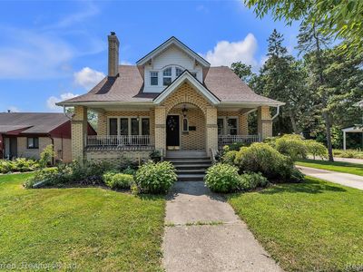190 Crocker Blvd