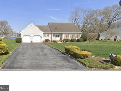 23167 Lakeview Dr