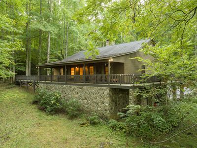1221 Sam Cove Rd