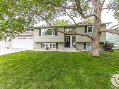 3661 Rosebud Dr