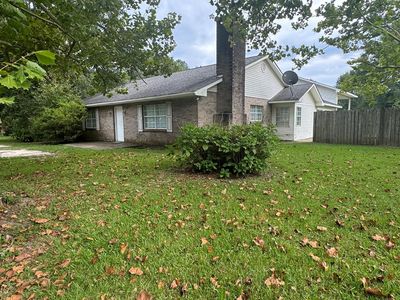 33 Eaton Rd