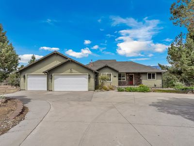 5838 Lookout Ct