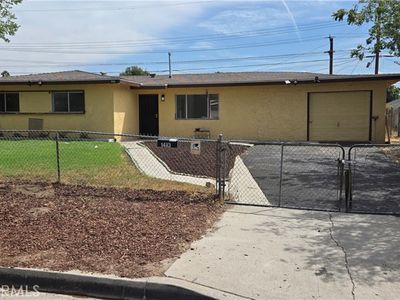 1483 Arizona St