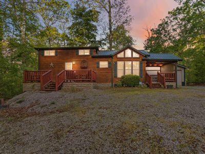 318 Pine Tree Cir