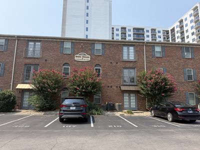 1808 State St APT 207
