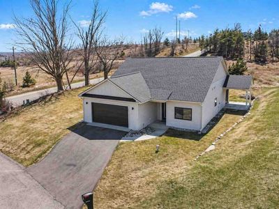 705 Maple Creek Blvd