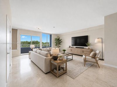 3250 Grand Ave APT 406