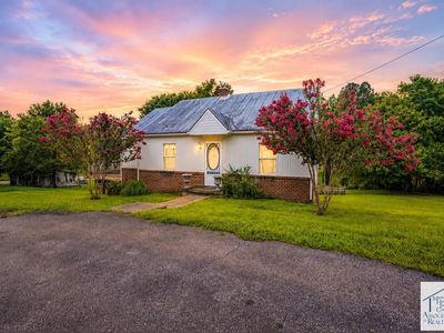41 Boxwood Ln
