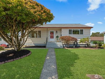 3237 Solie Avenue