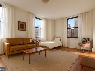 1324 Locust St APT 704