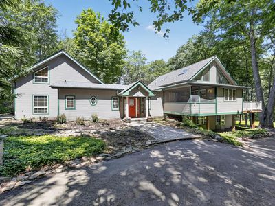 326 Fawn Rd