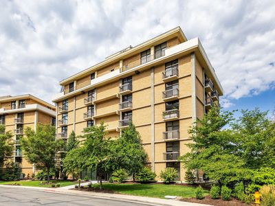 940 S Donner Way APT 170