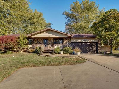 4353 E Farm Road 104